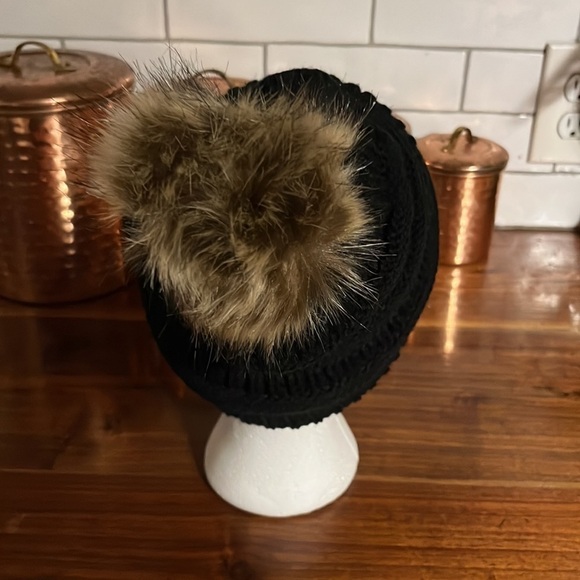 C C branded slouchy hat!! Beanie. New with Pom Pom - Picture 3 of 7